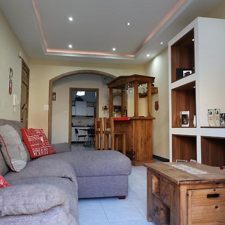 Very Bright Well Kept Apartment مارساسكالا المظهر الخارجي الصورة