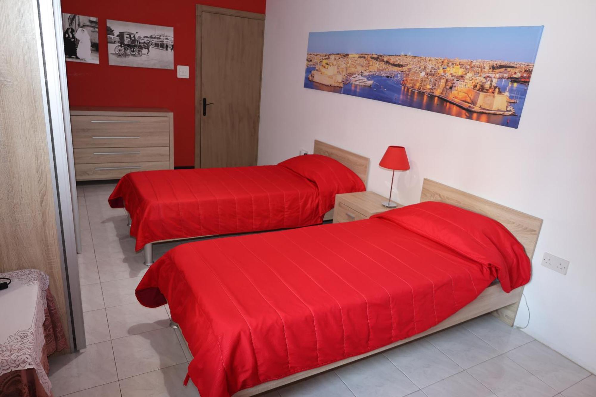 Very Bright Well Kept Apartment مارساسكالا المظهر الخارجي الصورة